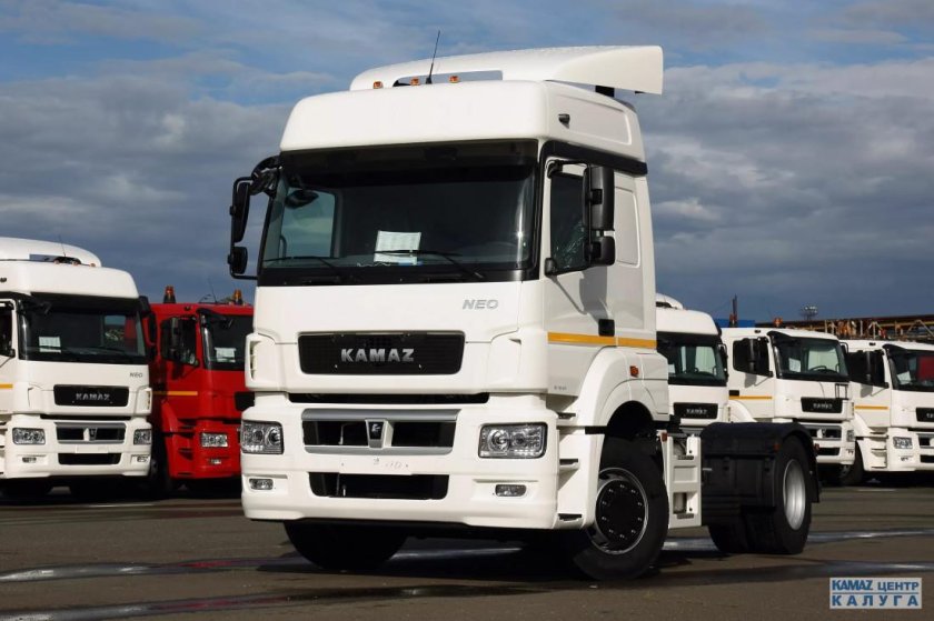 Седельный тягач КАМАЗ 5490