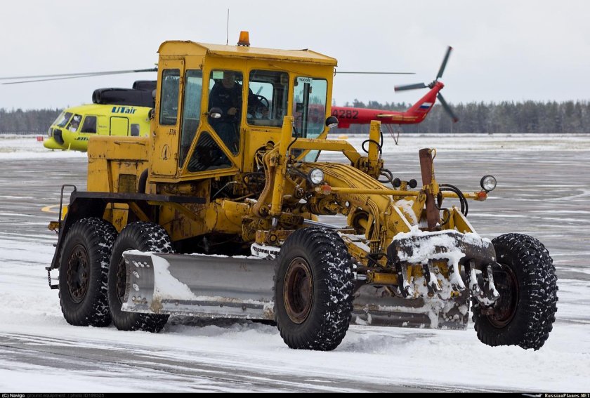 Автогрейдер ДЗ-98