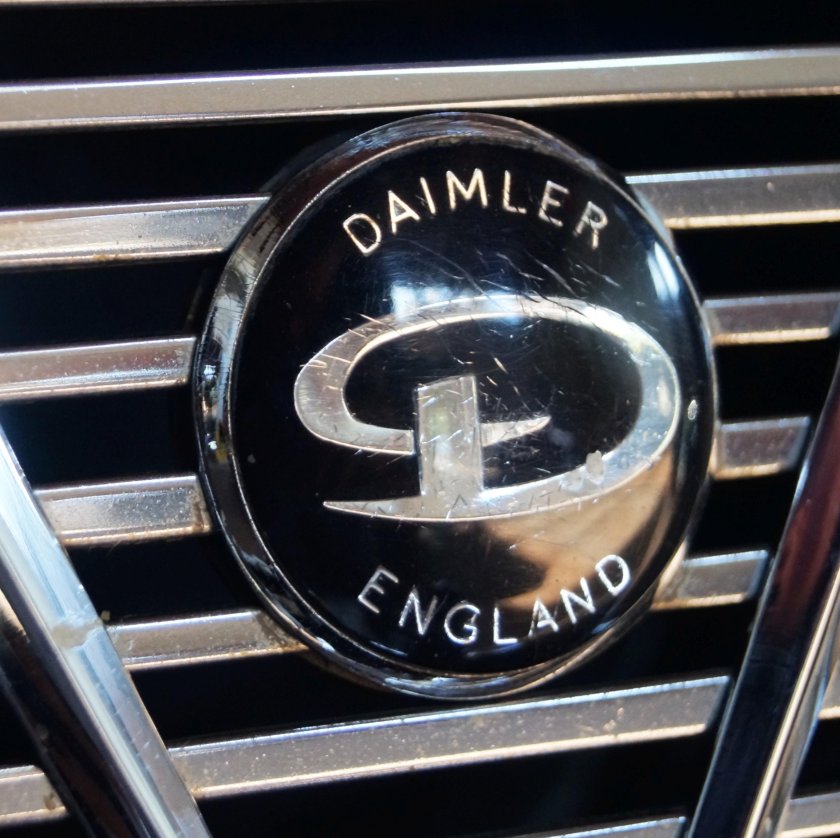 Daimler эмблема