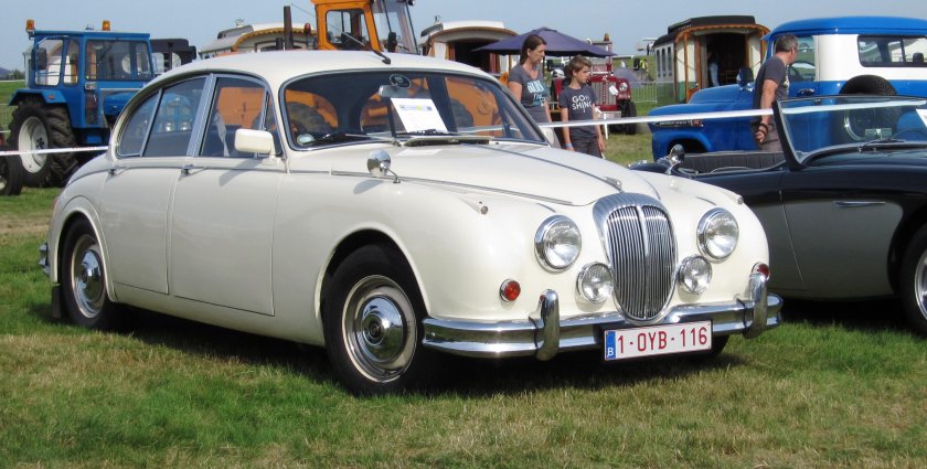 Шкода Даймлер 80