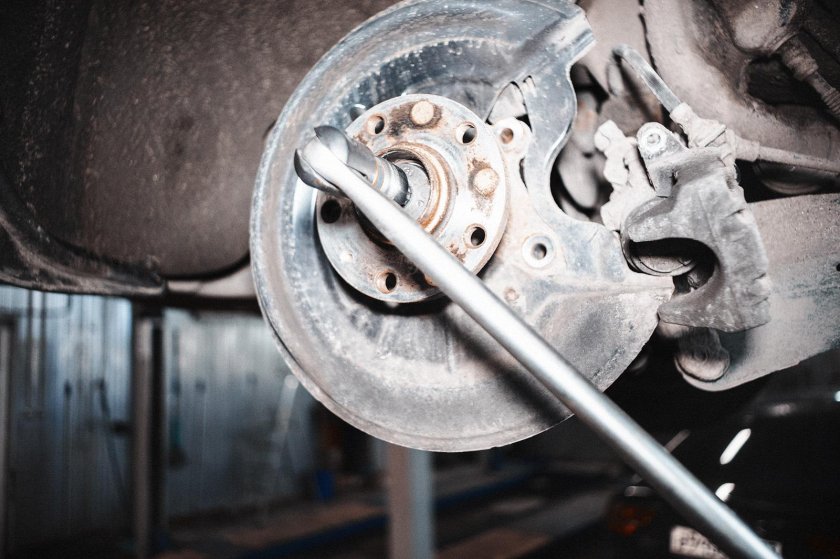 Болт ступицы Шкода Октавия а5