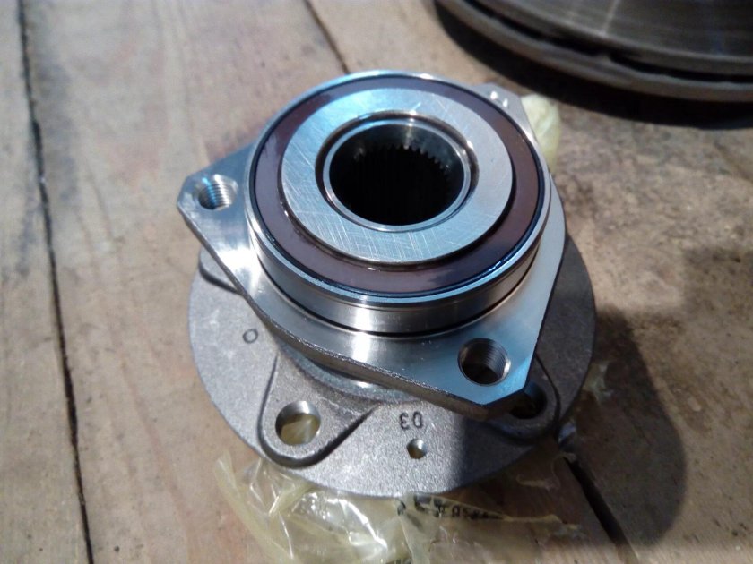 Подшипник ступицы передний Шкода Октавия а7