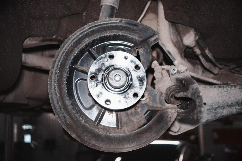 Ступичный болт Шкода Октавия а5