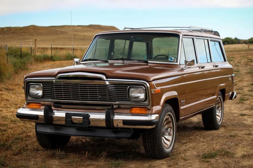 Jeep Grand Wagoneer 1963
