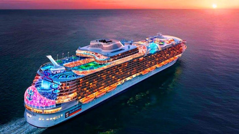 Круизный лайнер Аллюр