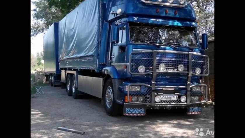 Тягач тюнингованный КАМАЗ