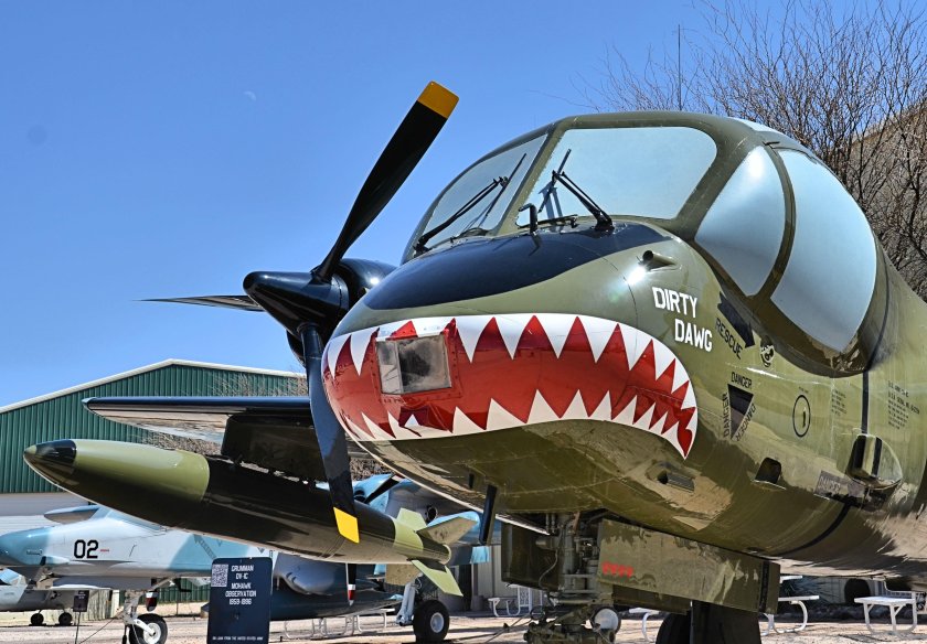 Ov-1 Mohawk самолет