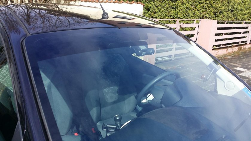 Полоса на лобовое стекло Форд Куга 2