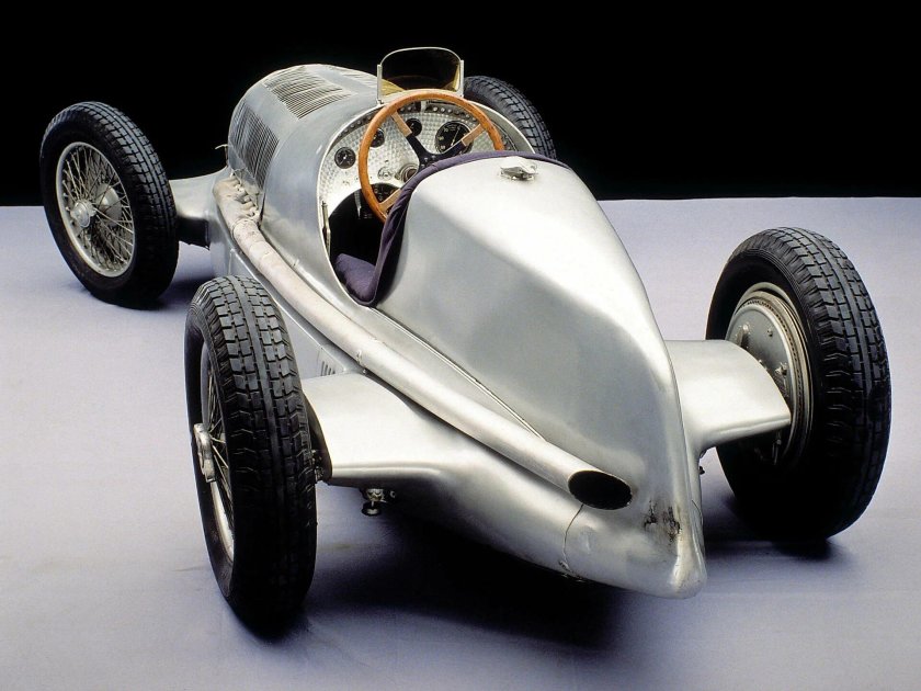 Mercedes-Benz w125