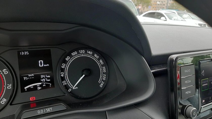 Панель Шкода Рапид 2020