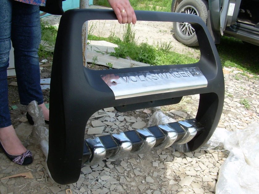 Пластиковый кенгурятник Jaeger 200