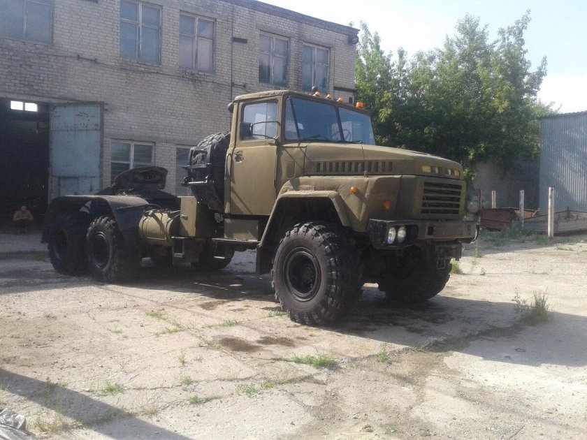 КРАЗ 260 тягач