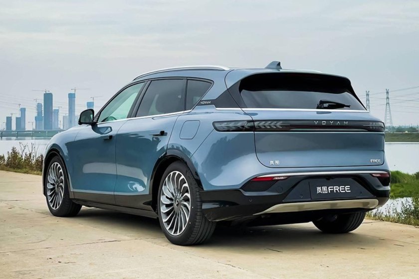 Китайский электромобиль 2023 voyah