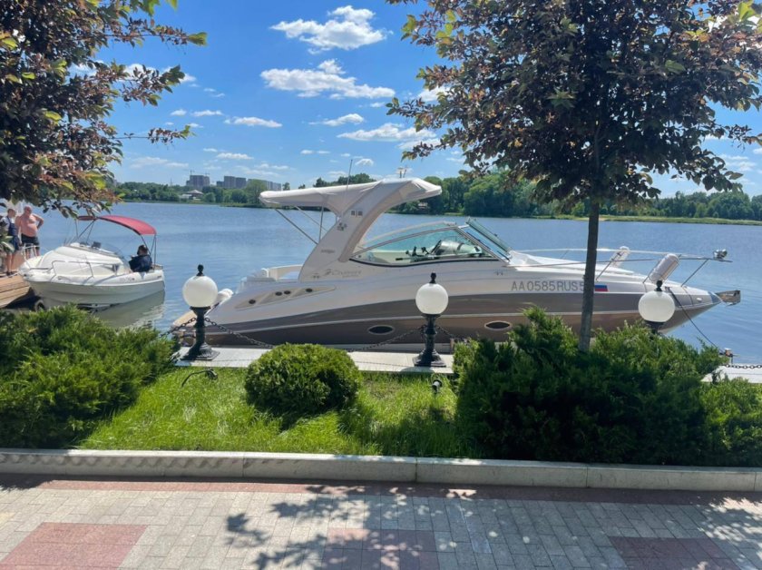 Яхта круизер