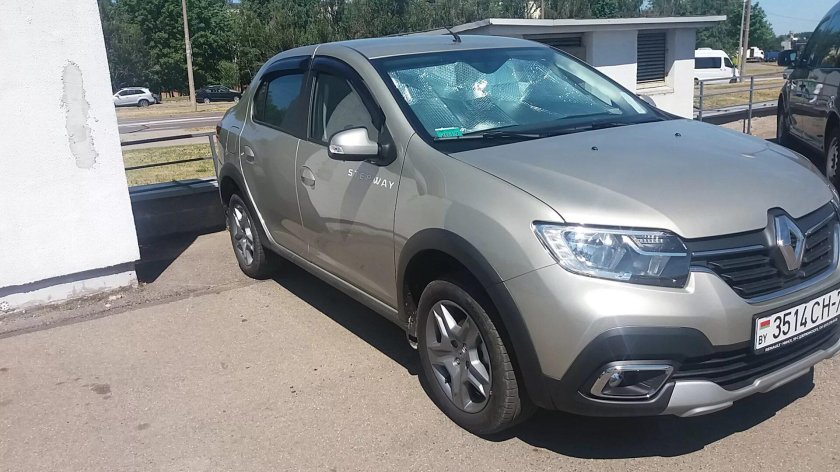 Рено Логан степвей светлый базальт
