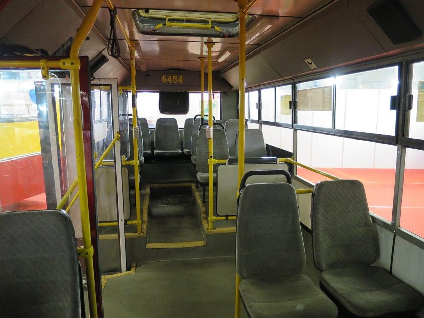 Автобус Ikarus 405