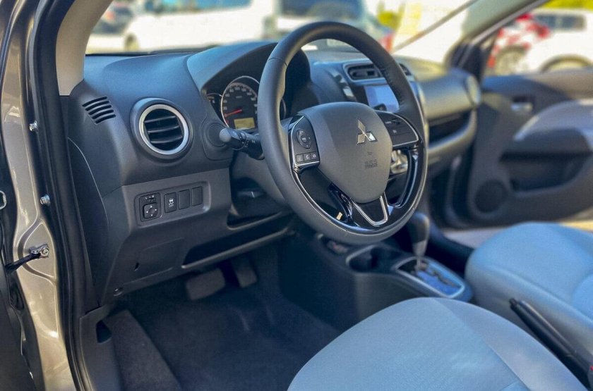 Mitsubishi Attrage 2023