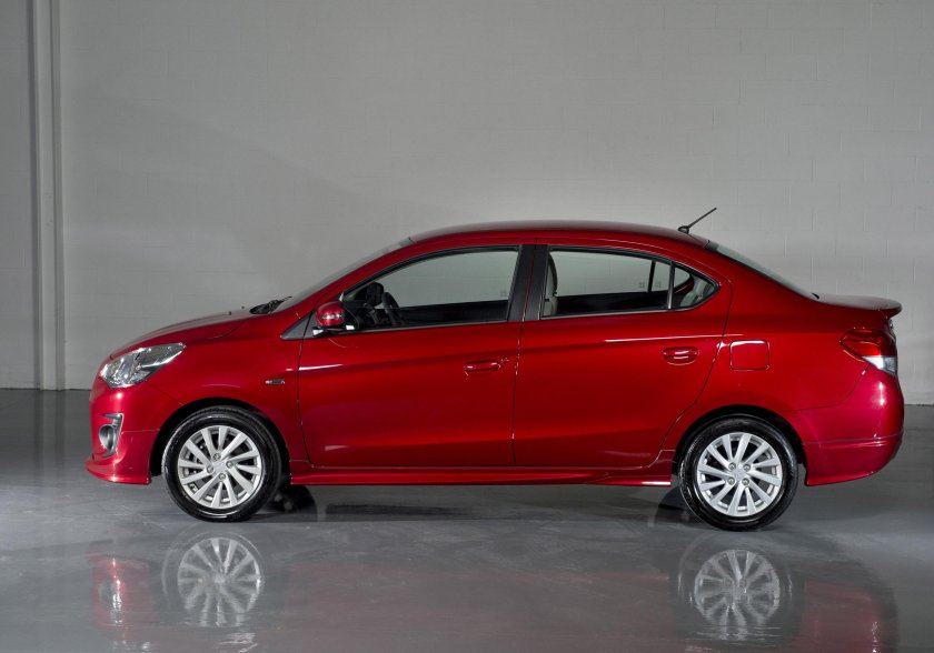 Митсубиси Attrage