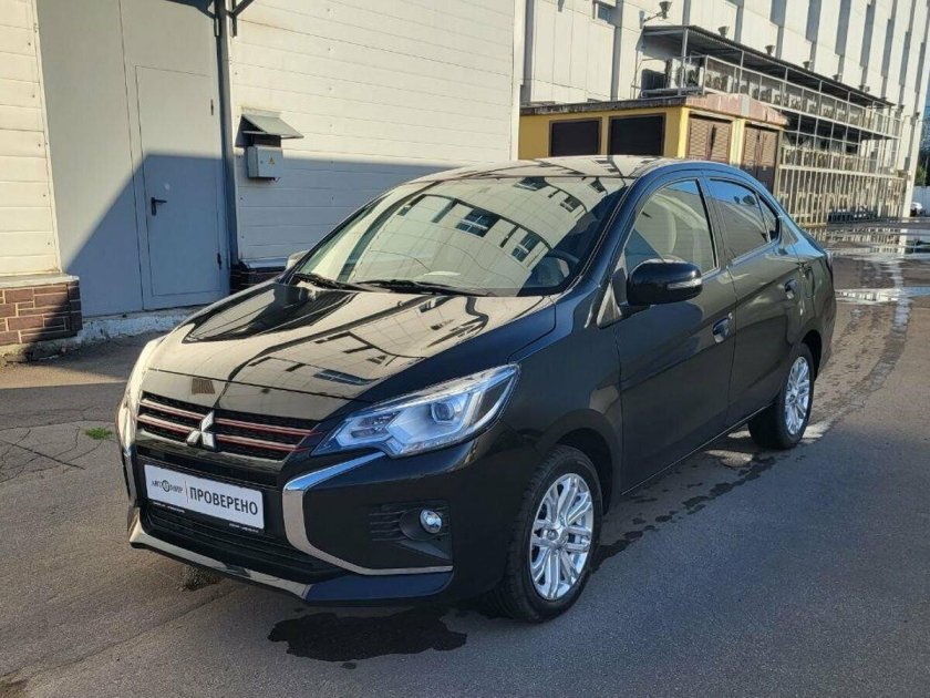 Mitsubishi Attrage 2022