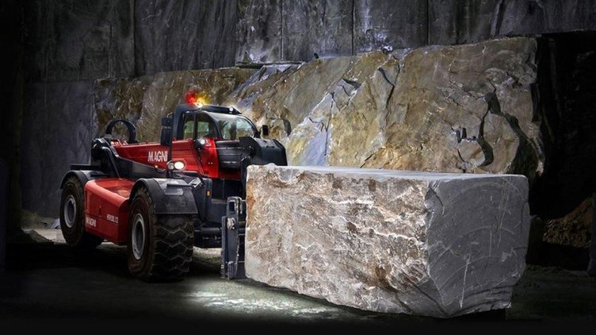 Телескопический погрузчик Magni