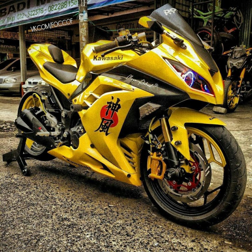 Кавасаки желтый