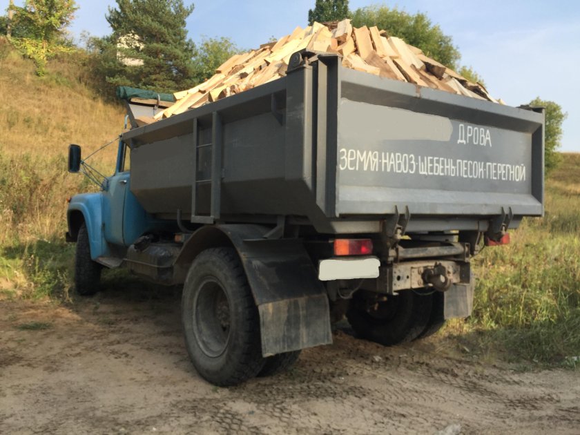 ЗИЛ 130 С дровами