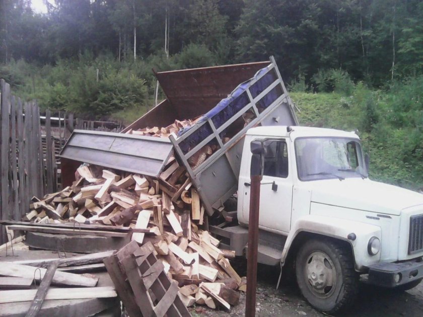 ГАЗ 53 самосвал дрова кубов
