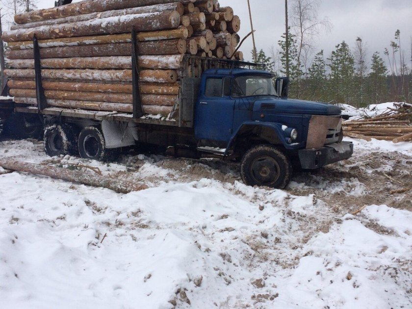 ЗИЛ 133 лесовоз