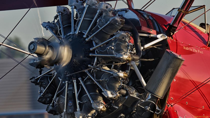 Поршневой авиадвигатель аш82т