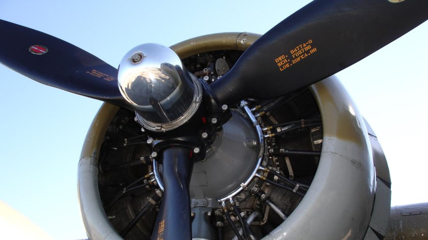 Винт самолета