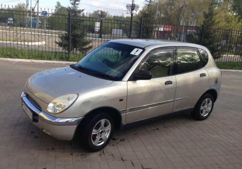 Toyota Duet 1999 1.3