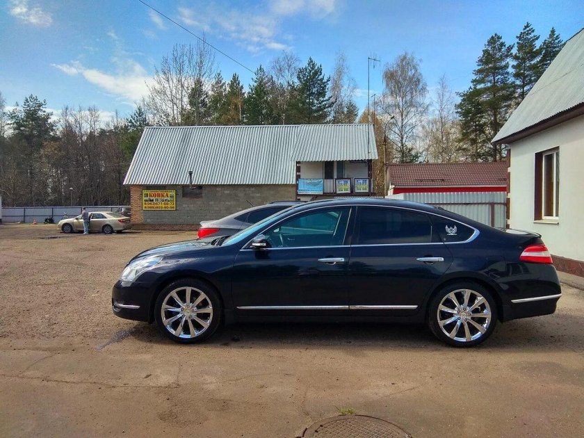 Nissan Teana на 18 дисках