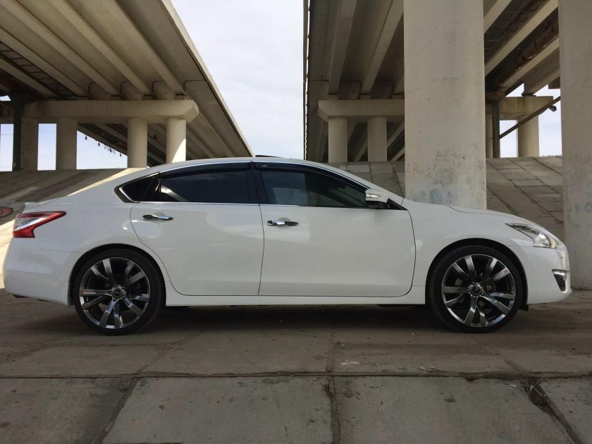 Nissan Teana l33 r18