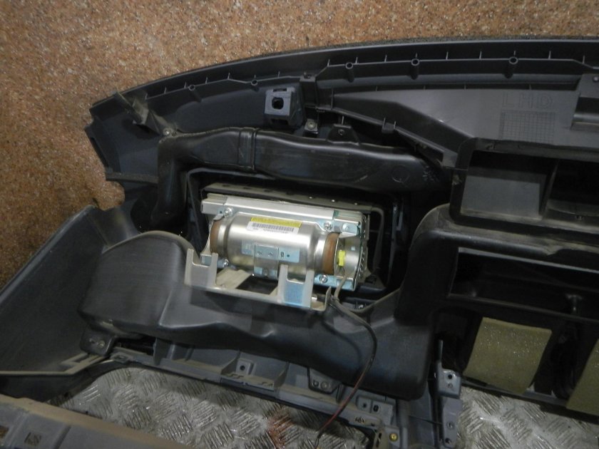 Снятие торпеды Додж Караван 4