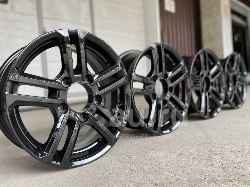 Диски 17 черные матовые на ниву