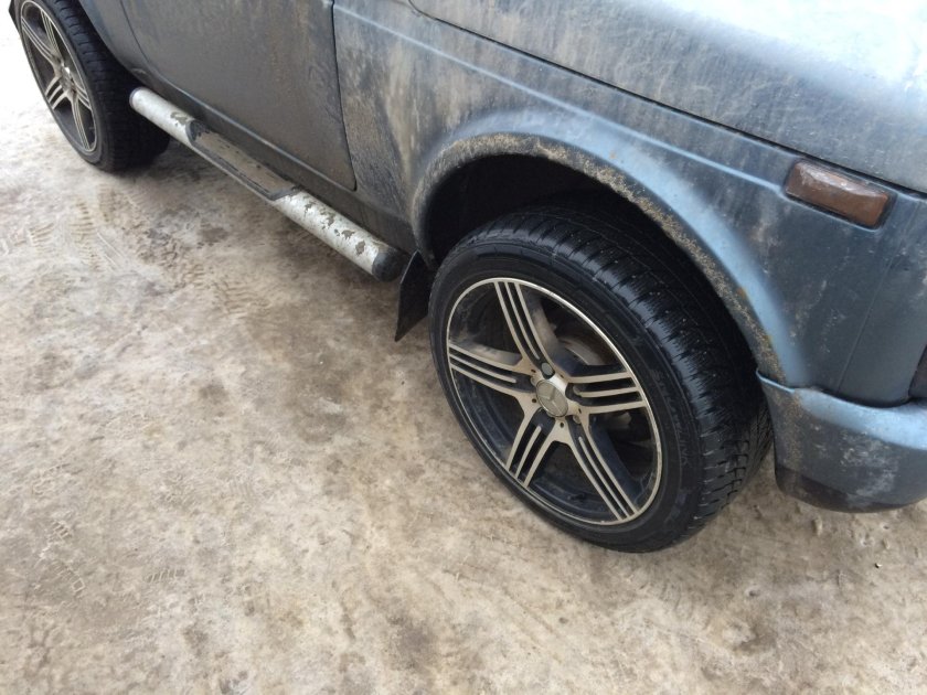 235 50 R18 на ниву