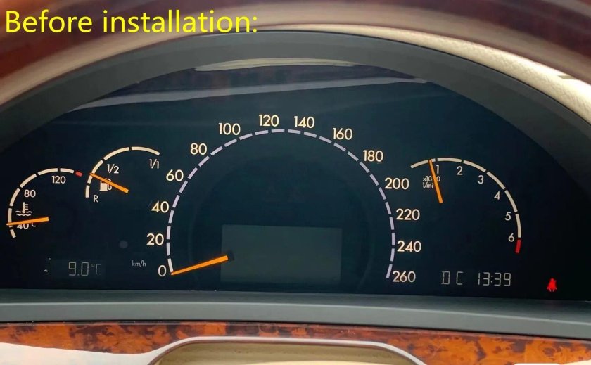 Приборная панель Мерседес 220