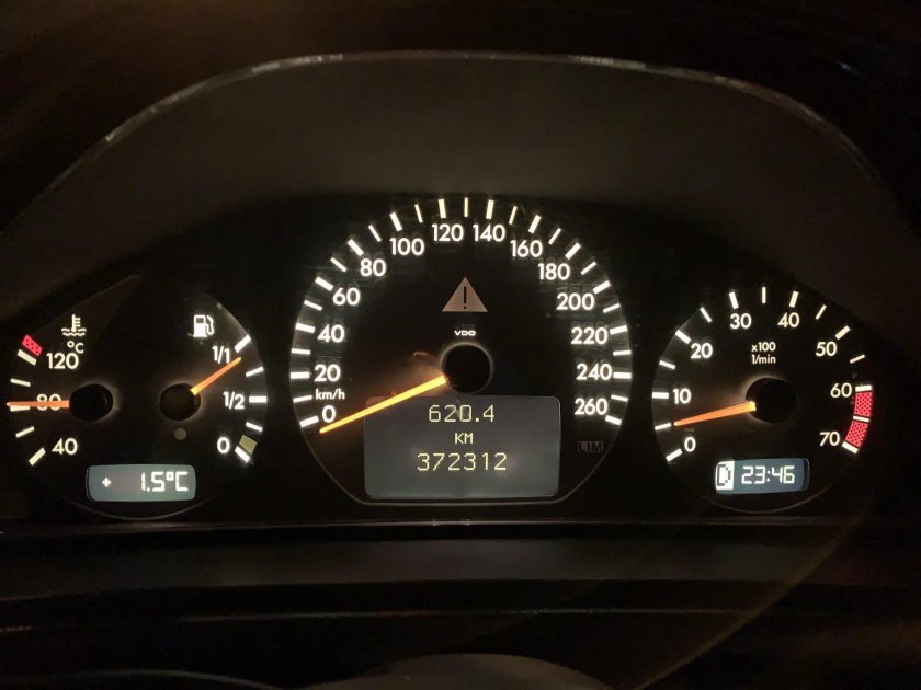 Приборка w208