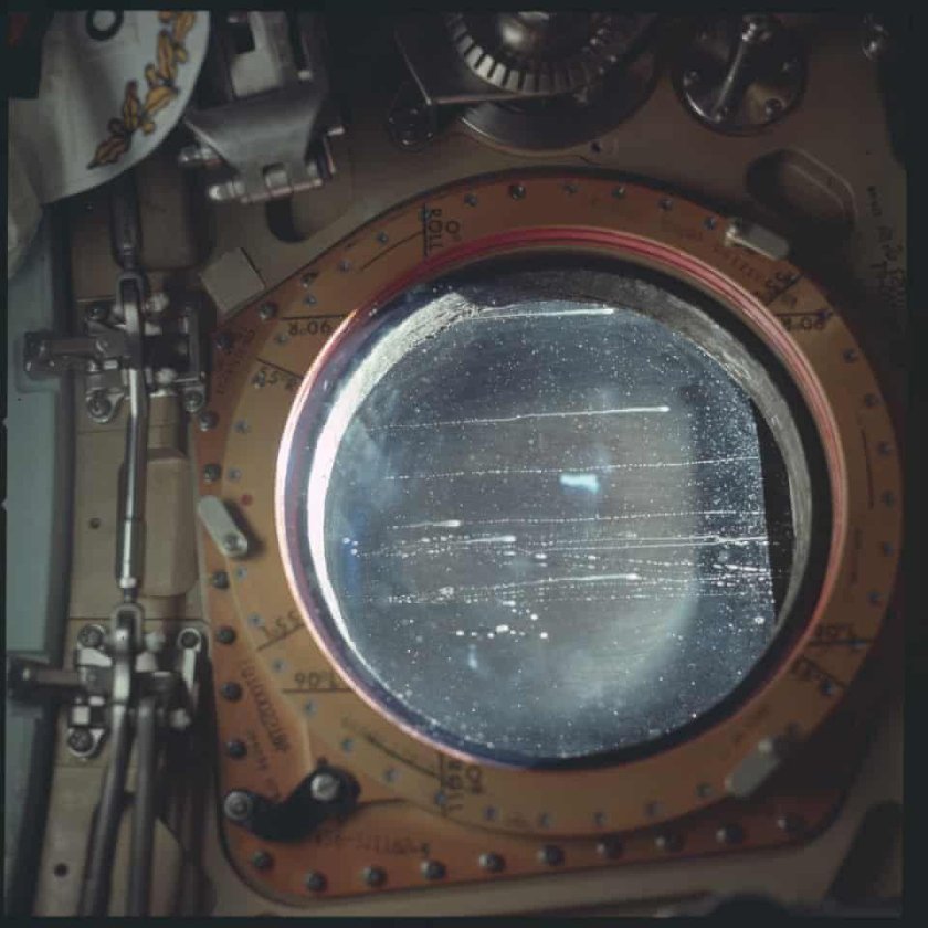 Иллюминатор корабля