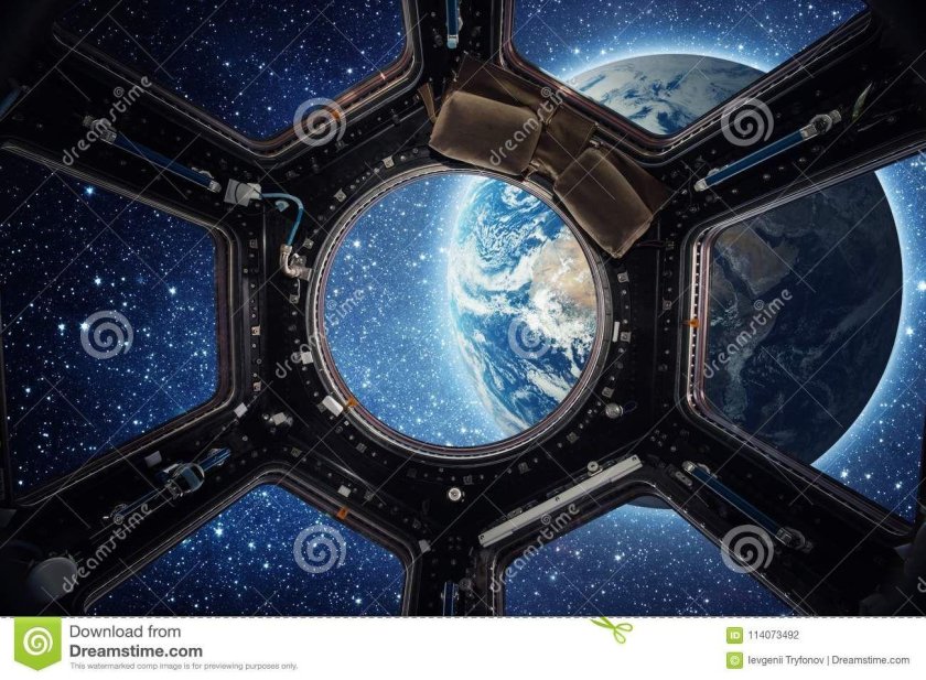 Космос из космического корабля