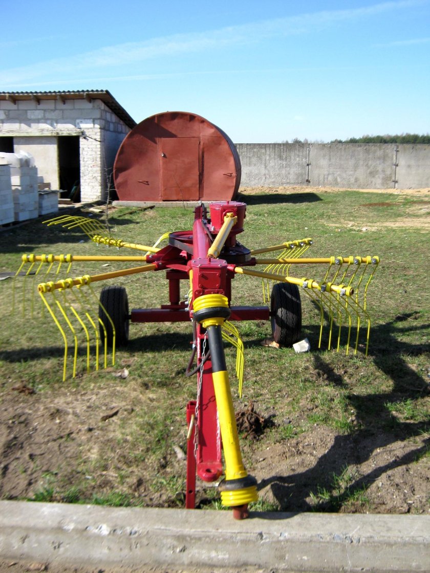 Грабли-ворошилки роторные ГВР-3