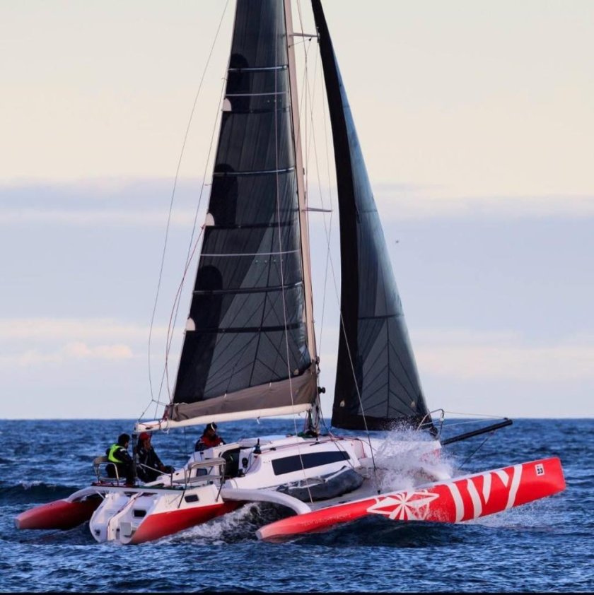 Тримаран Корсар 28