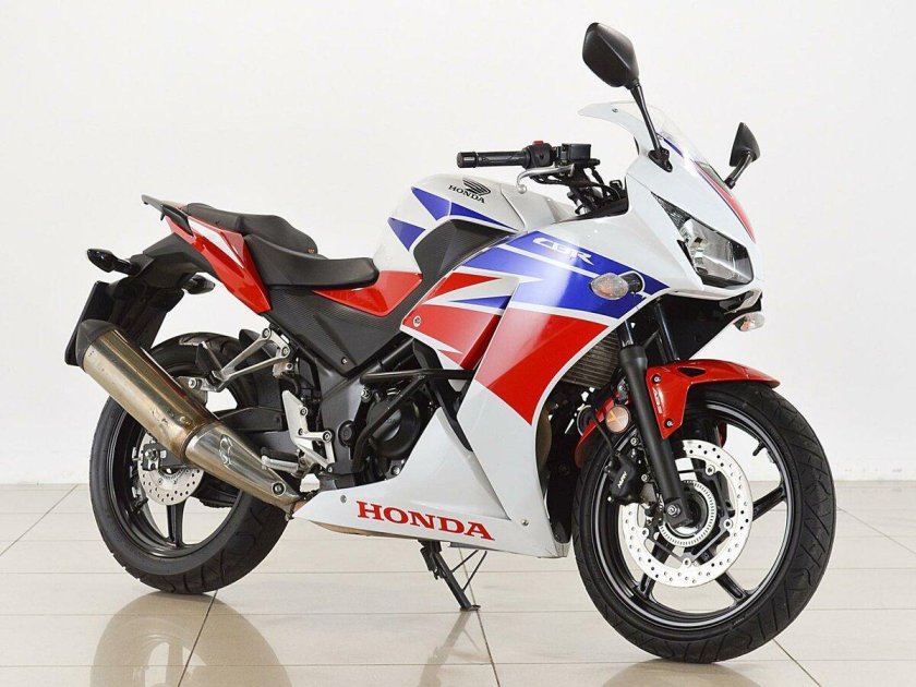 Мотоцикл CBR 300