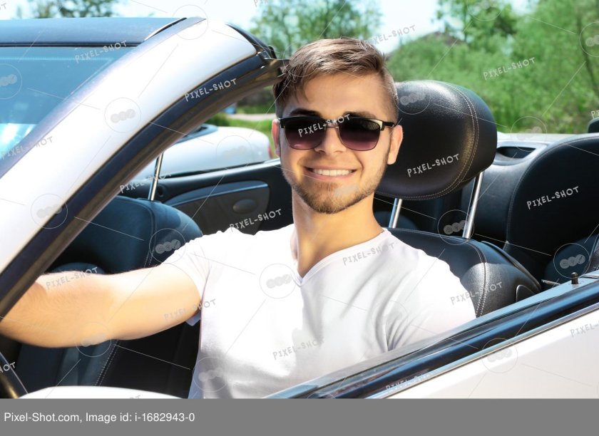 Человек в кабриолете