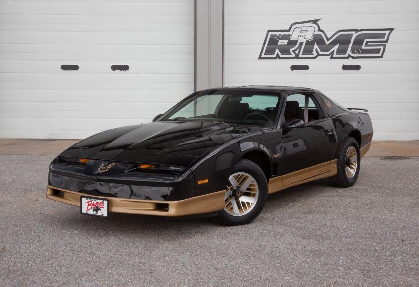 Понтиак Фаерберд 84