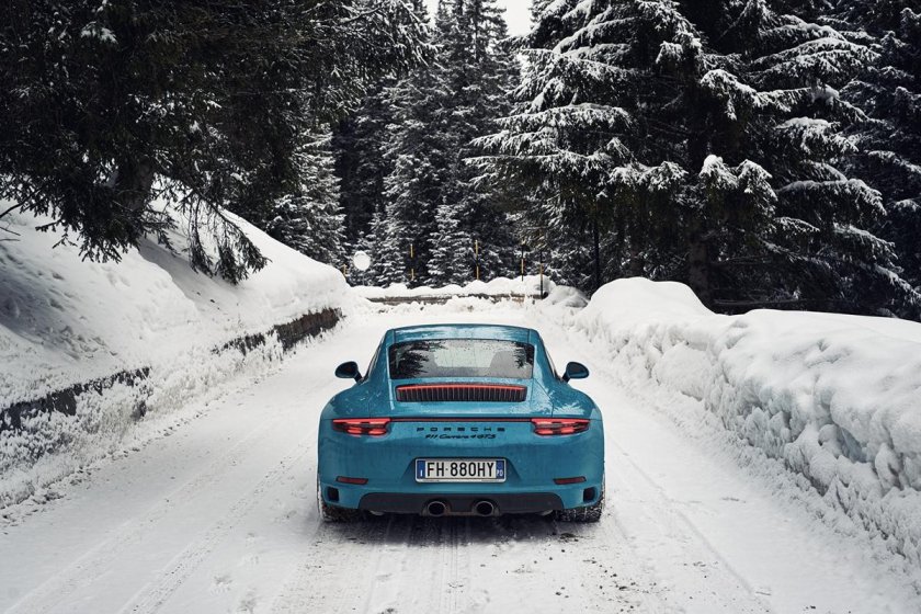 Porsche 911 Winter