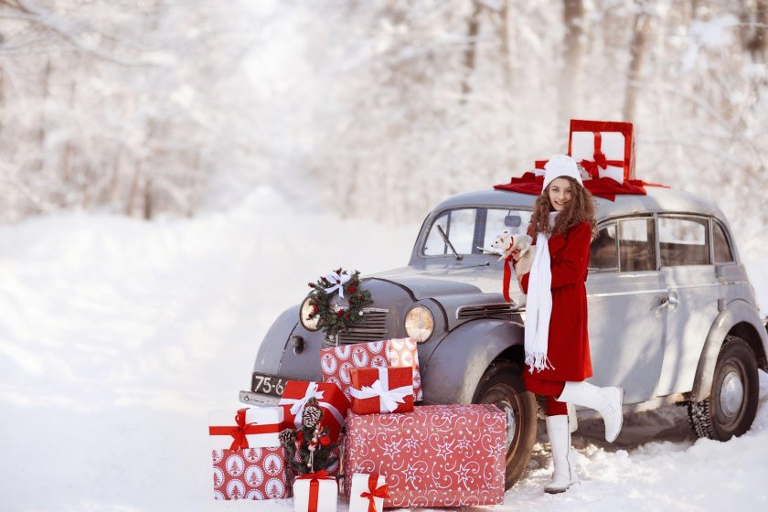 Новогодний автомобиль