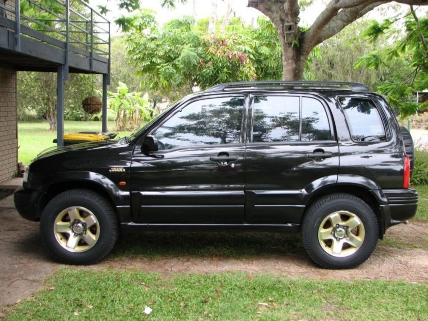 Suzuki Grand Vitara 2000
