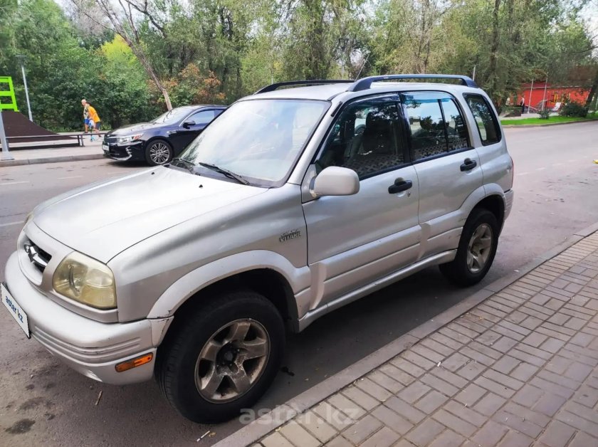 Сузуки Витара 2000г