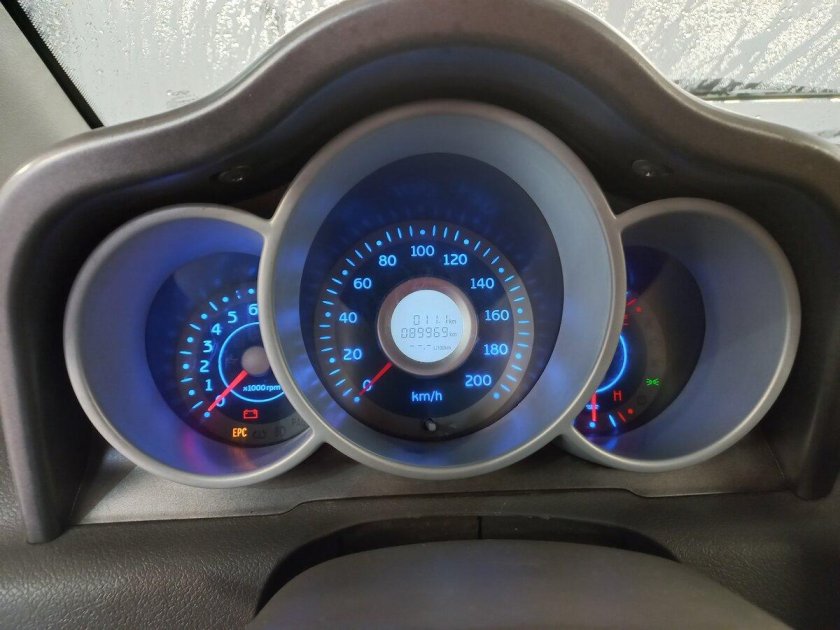 Chery Kimo приборная панель